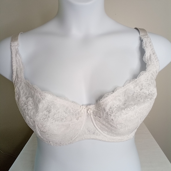 Frederick's of Hollywood Intimates & Sleepwear Fredericks Of